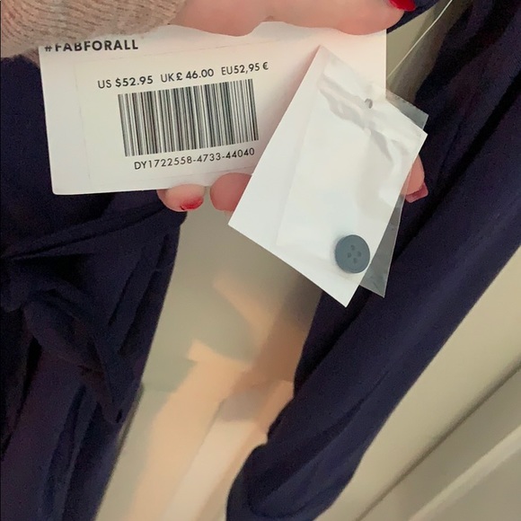 Dress - Picture 3 of 4